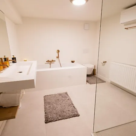 Privatunterkunft Chez Blanche *